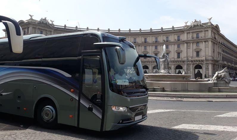 Calabria: Bus rental in Crotone in Crotone and Italy